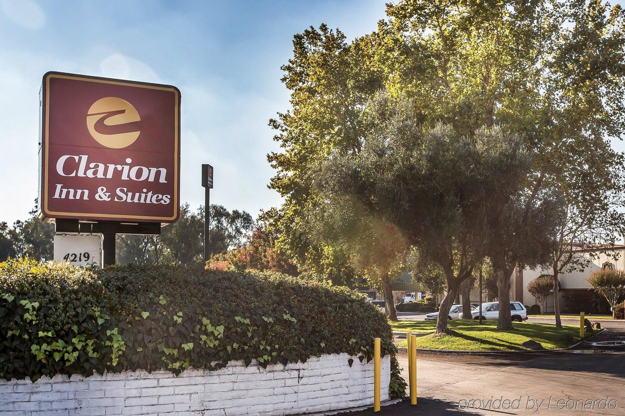 Days Inn By Wyndham Stockton Exteriér fotografie