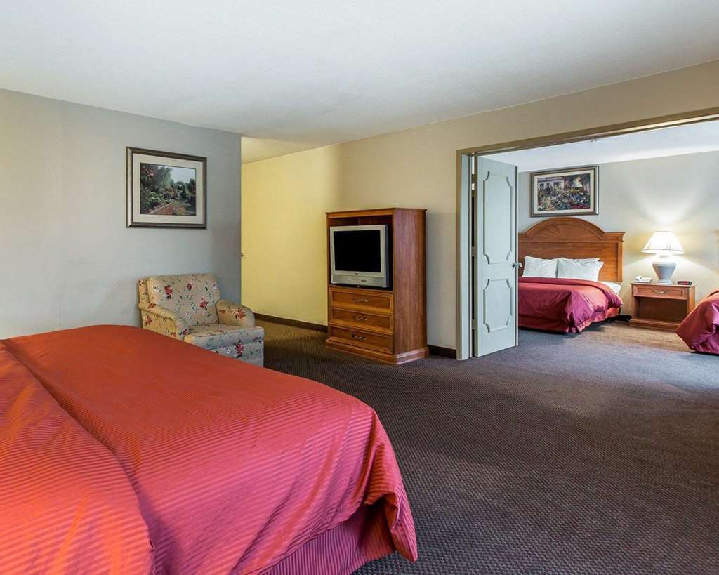Days Inn By Wyndham Stockton Exteriér fotografie